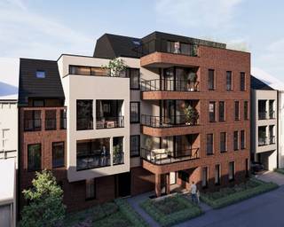 <p><span>Ontdek dit prachtig nieuwbouwproject "STATIO 54" in het hart van Mol!</span><span><br />Op een toplocatie aan het begin van het commerciële centrum, Statiestraat 54, schuin tegenover supermarkt Carrefour en op wandelafstand van het station, verrijzen </span><span>15 moderne en energiezuinige appartementen</span><span>.</span></p><p><span>Het project omvat:</span></p><ul><li><span>2 appartementen met 1 slaapkamer </span></li><li><span>11 appartementen met 2 slaapkamers </span></li><li><span>2 ruime appartementen met 3 slaapkamers </span></li><li><span>20 ondergrondse autostaanplaatsen </span></li><li><span>15 kelderbergingen </span></li><li><span>32 bovengrondse fietsenstallingen </span></li></ul><p><span>Alle appartementen worden afgewerkt met hoogwaardige en duurzame materialen, waaronder:</span></p><ul><li><span>Aluminium ramen met hoogrendementsbeglazing </span></li><li><span>Warmtepomp met vloerverwarming </span></li><li><span>Vloer- én plafondverwarming in de badkamer </span></li><li><span>Ventilatiesysteem C+ </span></li><li><span>Energiezuinige prestaties met E-peil 20 of lager</span></li></ul><p><span>Daarnaast wordt u volledig begeleid in de afwerking en materiaalkeuze, zodat uw nieuwe woning perfect aansluit bij uw stijl en wensen.</span></p><p><span>Mogelijkheid tot aankoop aan 6% btw</span><span> (indien u voldoet aan de wettelijke voorwaarden).</span></p>