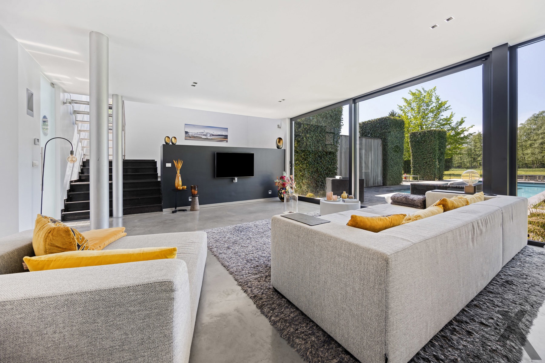 Tijdloze architecturale villa met weids zicht op natuur - foto 5