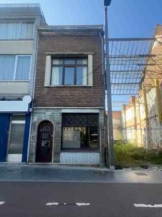 STUK BOUWGROND MET VERGUNNING VOOR HET BOUWEN VAN 4 APPARTEMENTEN OPPERVLAKTE 138 m² BREEDTE 6.52 METERGELIJKVLOERS :   appartement van 64 M2 met 1...