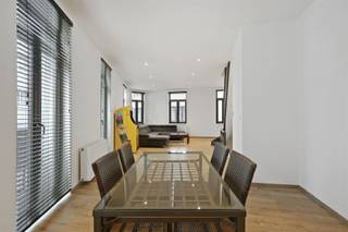 <p><span>Spacious corner house right in downtown.</span></p><p><span>This renovated house radiates space and light!</span></p><p><span>On the first floor you will find the spacious living area with open kitchen.  The many windows are an asset!</span></p><p><span>The modern kitchen is fully equipped with quality appliances and materials.</span></p><p><span>On the second floor you will find two bedrooms and a beautiful bathroom with large shower and double sink.</span></p><p><span>One spacious bedroom gives access to the attic, which has not yet been finished or insulated.</span></p><p><span>On the first floor is a multi-purpose room, which can serve as bedroom, hobby room and/or office.</span></p><p><span>Here is also a second bathroom and second toilet.  You will also find a connection for a washing machine here.</span></p><p><span>Gas heating with a condensing boiler.</span></p><p><span> </span></p>