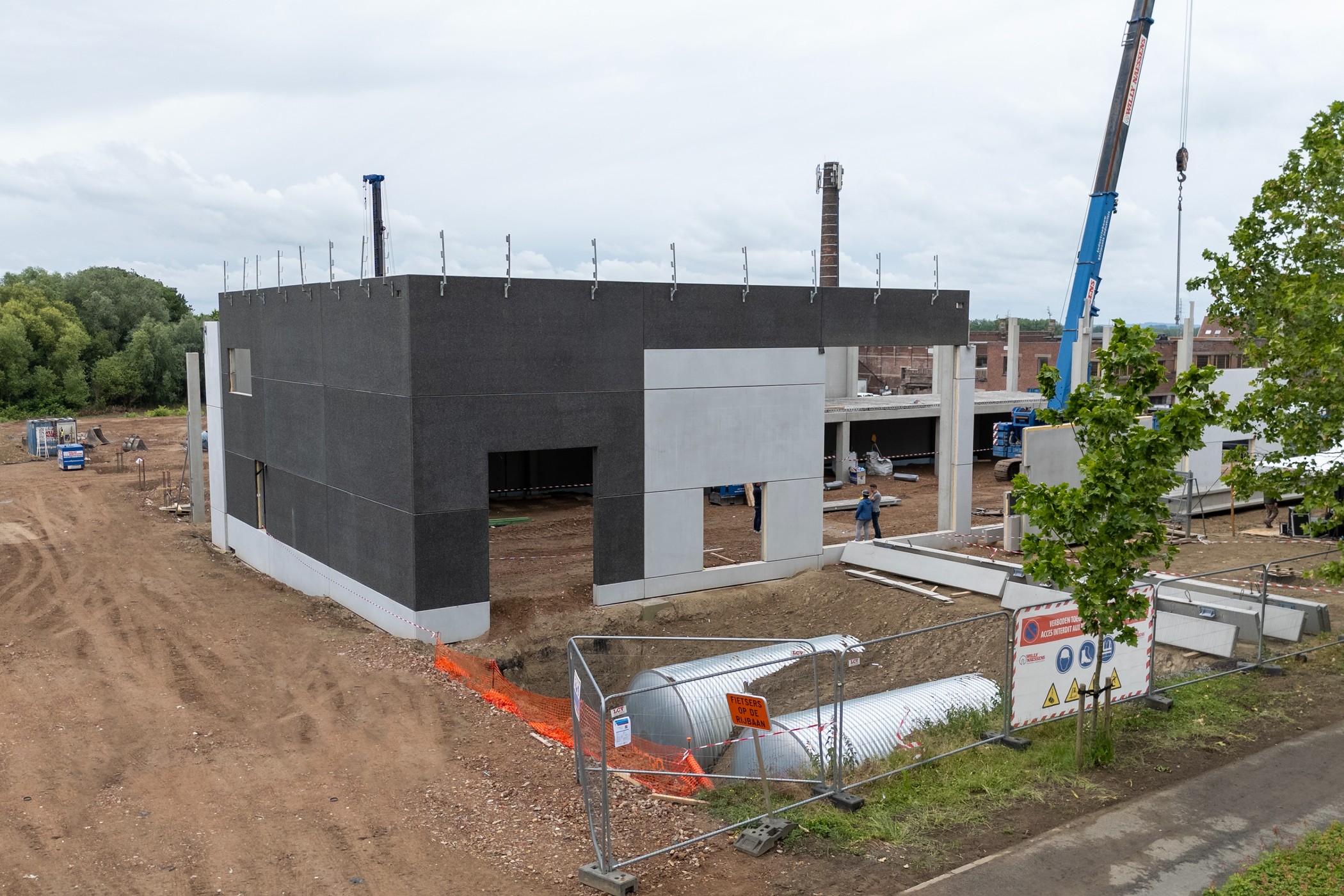 Toonzaal/handelspand 450m² in Ronse - photo 3