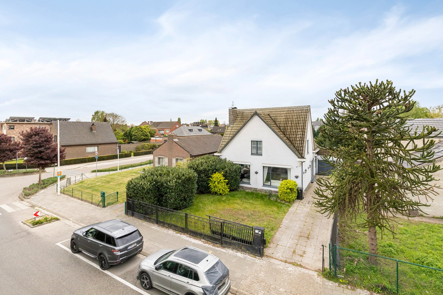 Ruime en instapklare villa op toplocatie in een rustige straat! - photo 1