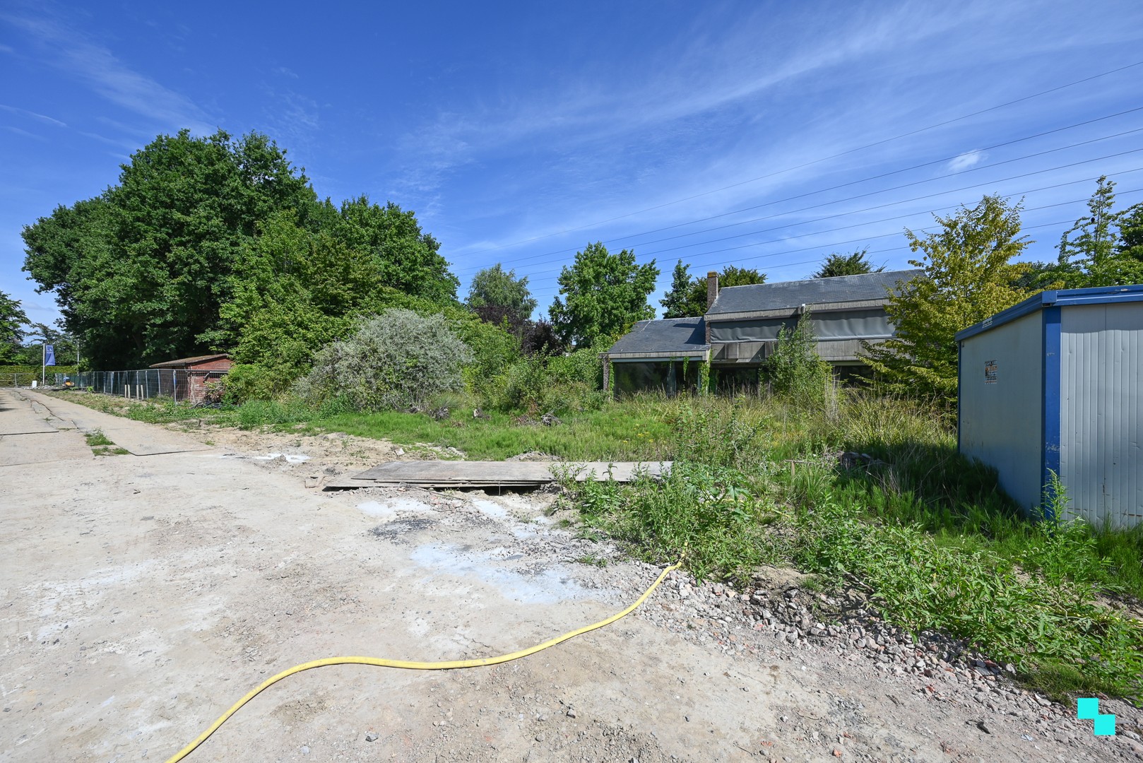 Unieke te renoveren woning / bouwgrond, rustig en groen gelegen te Wallemote - photo 5