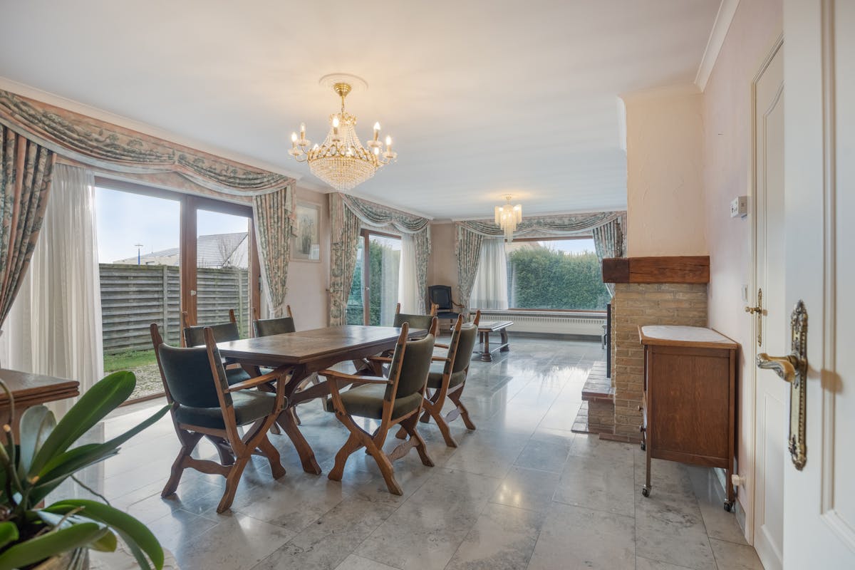 Gelijkvloerse villa op een perceel van maar liefst 2 342m² - foto 5