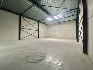 In het moderne en kwalitatieve bedrijvenpark Haaltert Park, gelegen aan de Atomveldstraat in Haaltert, bieden wij Unit 10 (met huisnummer 9) te...