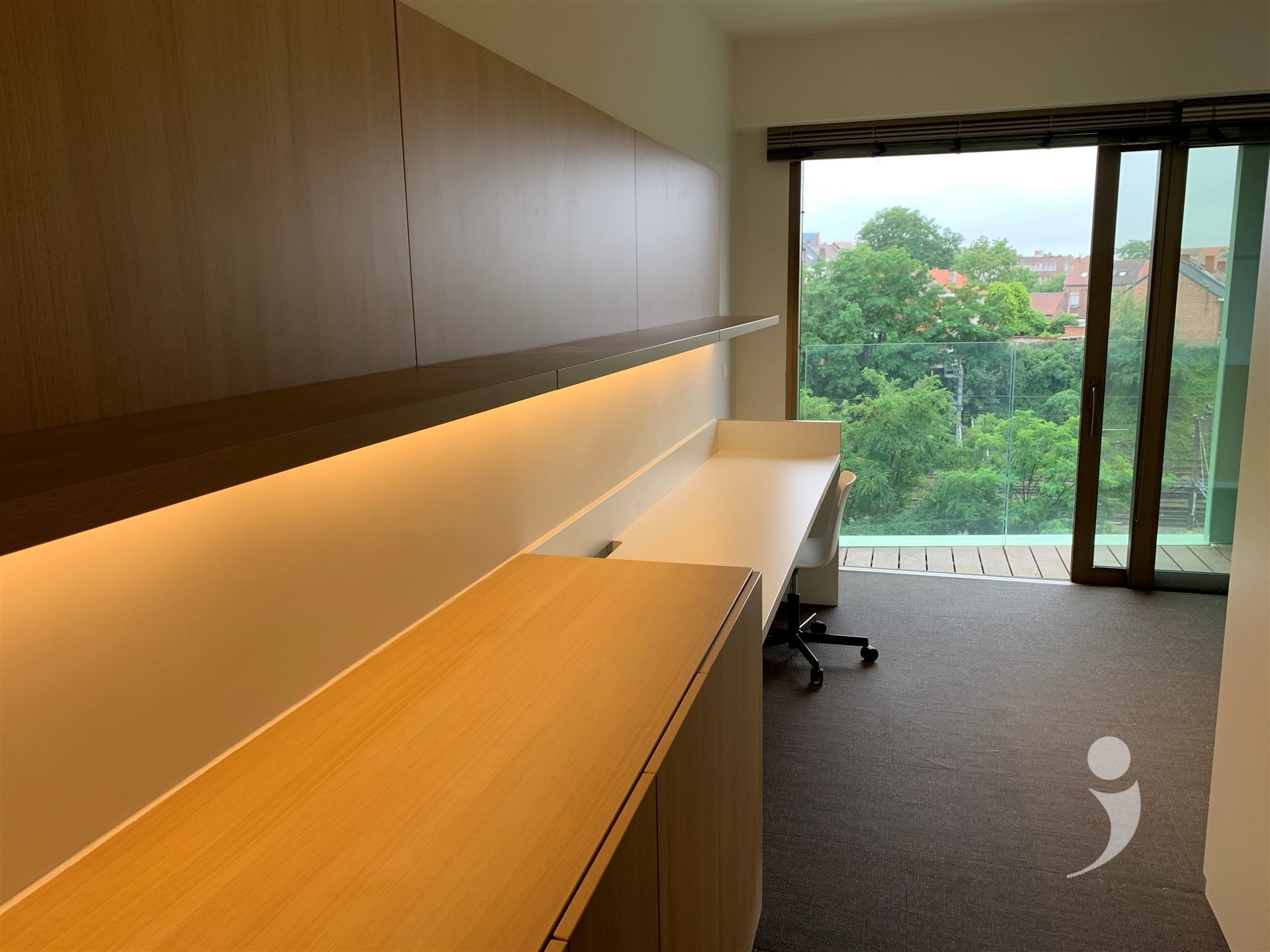 Woods 00.05 - foto 4