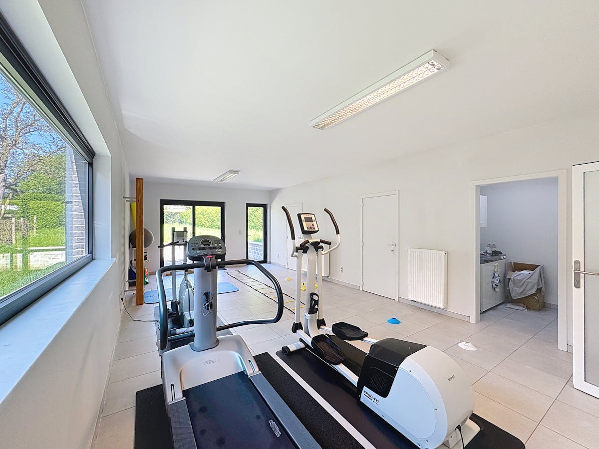 Te huur: praktijk- of kantoorruimte mét grote tuin in de Kapelstraat (Ursel) (85 m²) - foto 4