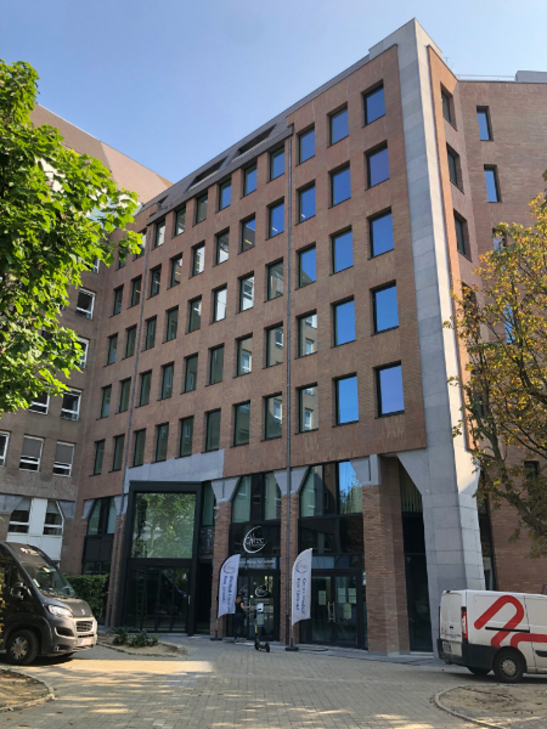 Commercial for rent in Ixelles - photo 1