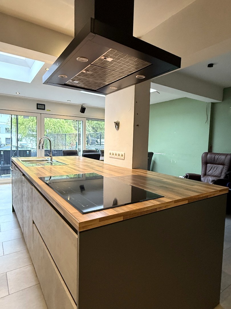 Ruime energievriendelijke woning met 4 slaapkamers en garage - foto 4