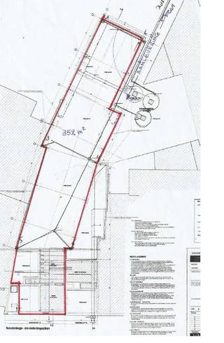 Modern commercieel pand, gelegen in de gekende Bergstraat in het centrum van Heist-op-den-Berg. Dit pand heeft een royale oppervlakte van 352 m² en...