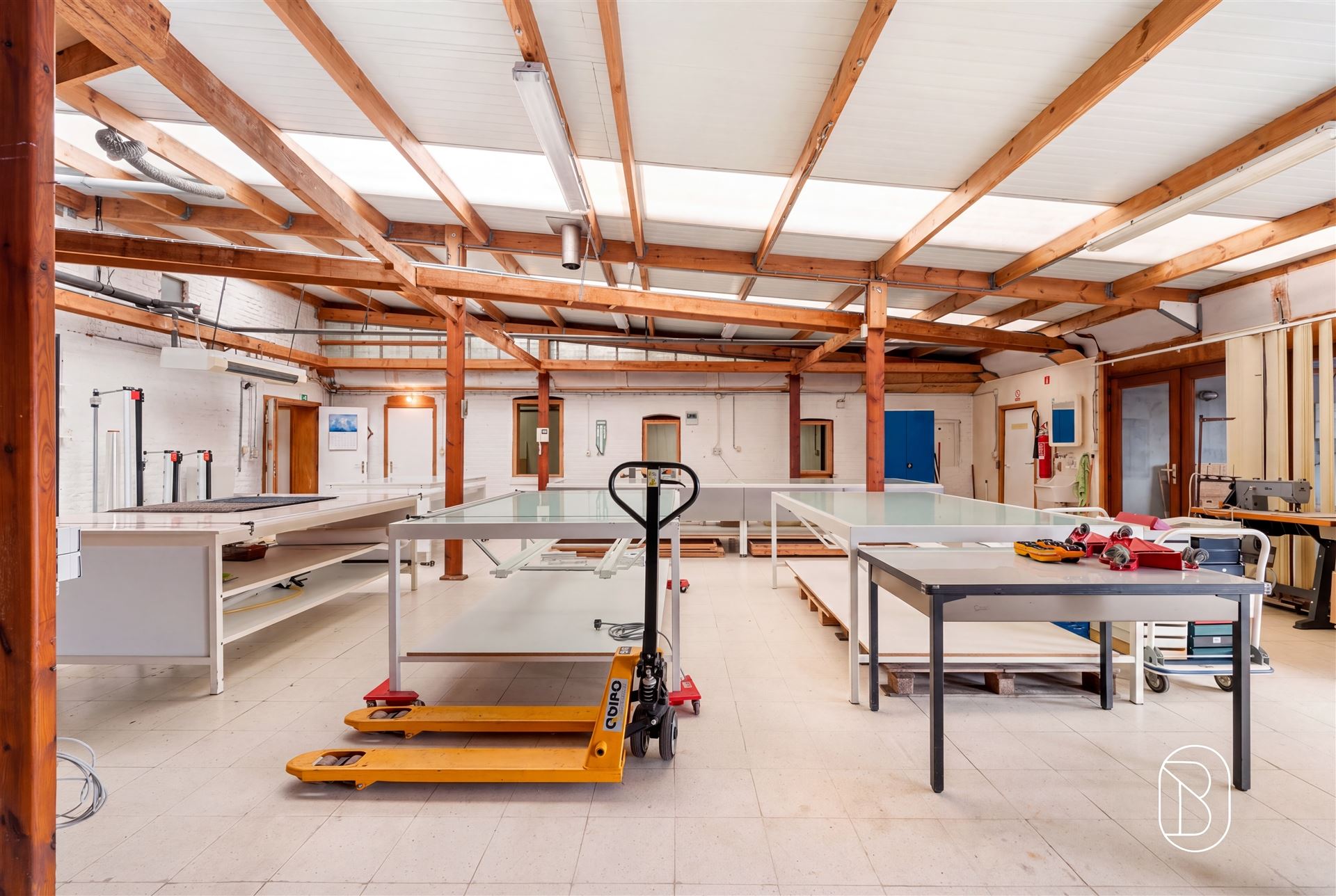 Immeuble mixte idéal pour un indépendant/investisseur! - photo 5