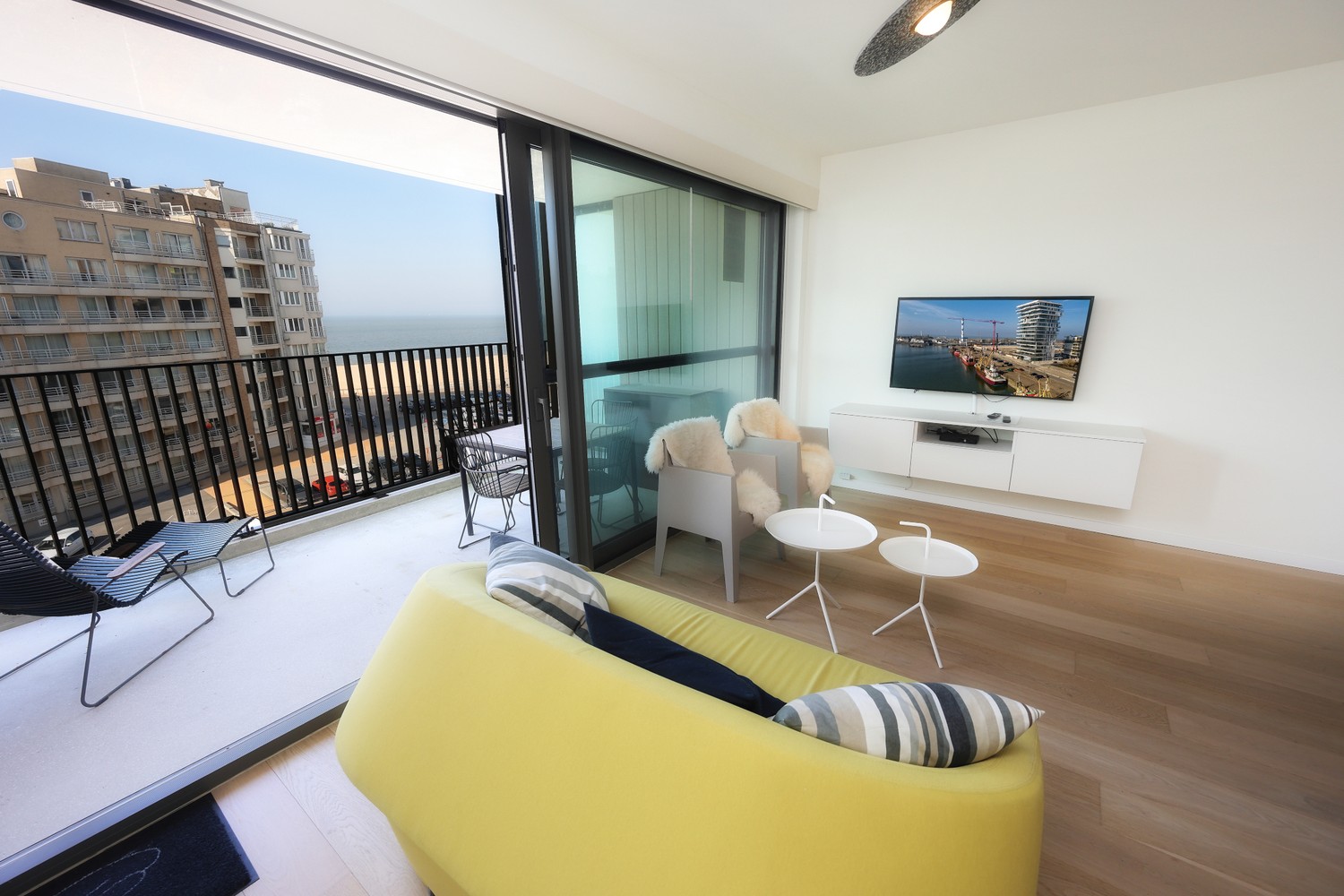 Schitterende studio met slaaphoek, zonneterras en frontaal zeezicht ! - foto 5