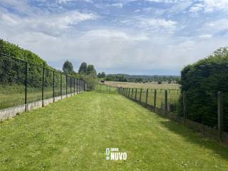 Propriété bien située avec un beau jardin à Asse !Découvrez cette propriété située au Gentsesteenweg 247 à Asse, avec toutes les commodités...