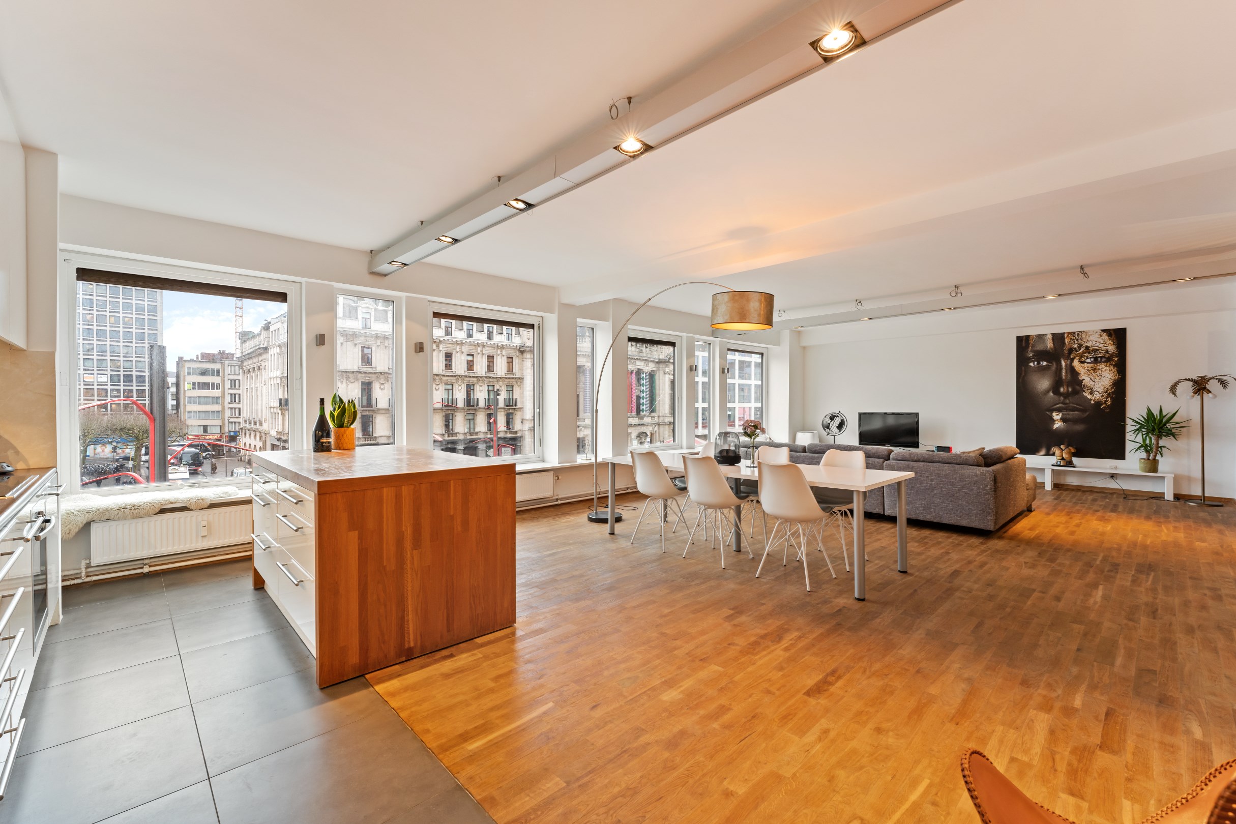 Luxe appartement met panoramisch uitzicht - foto 1