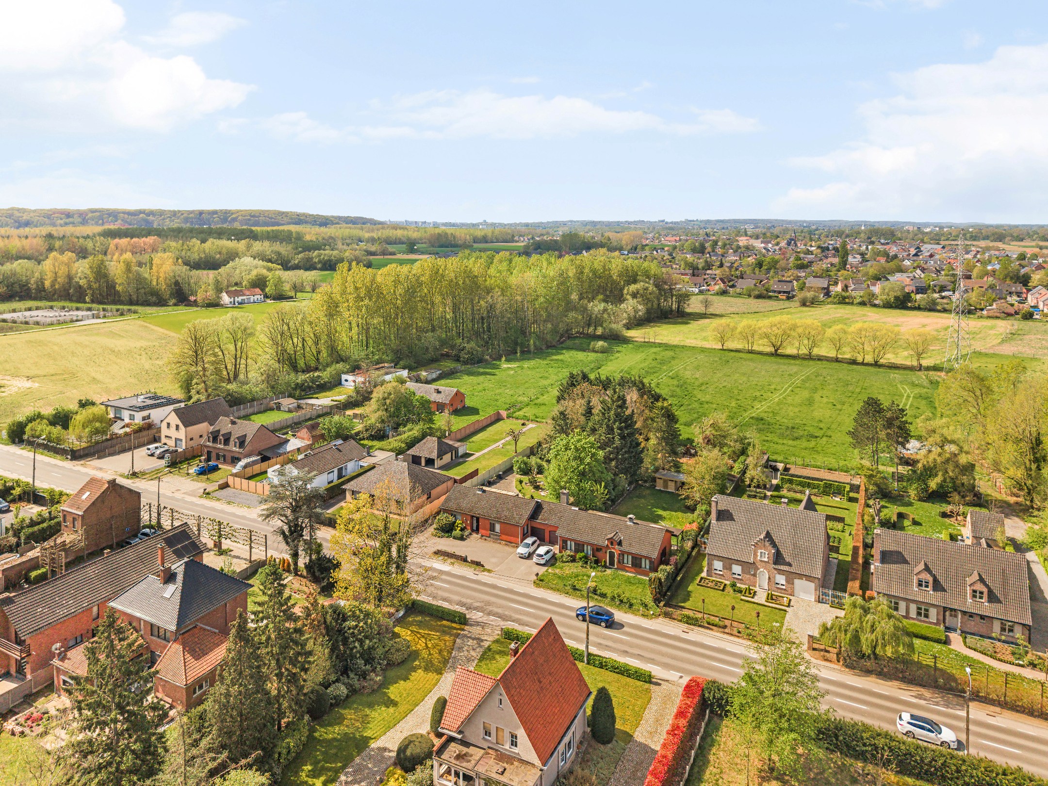 Maison de plain-pied avec 3 chambres sur un terrain de 1204m² - photo 2