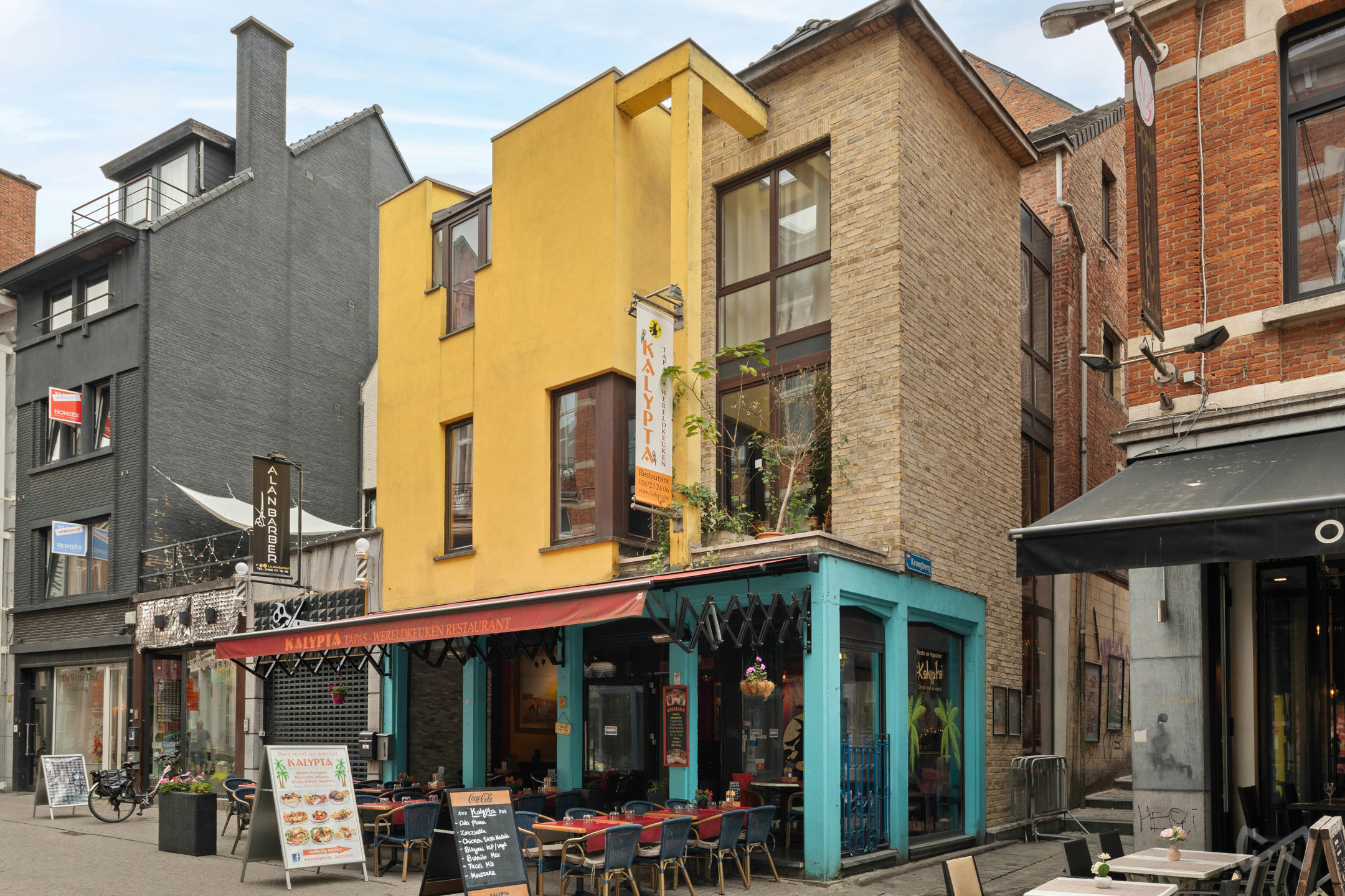 Uniek opbrengsteigendom met restaurant en appartementen - foto 3