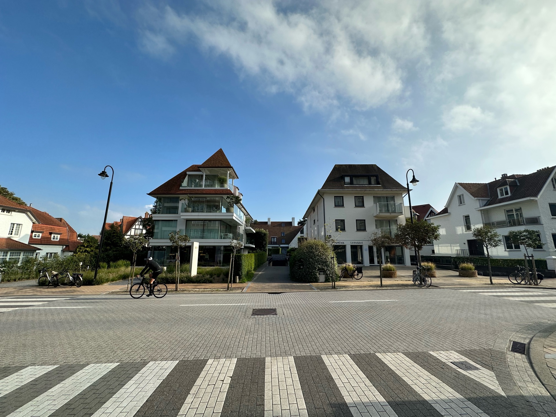 Gemakkelijk in te rijden garagebox in de Kustlaan... - foto 1