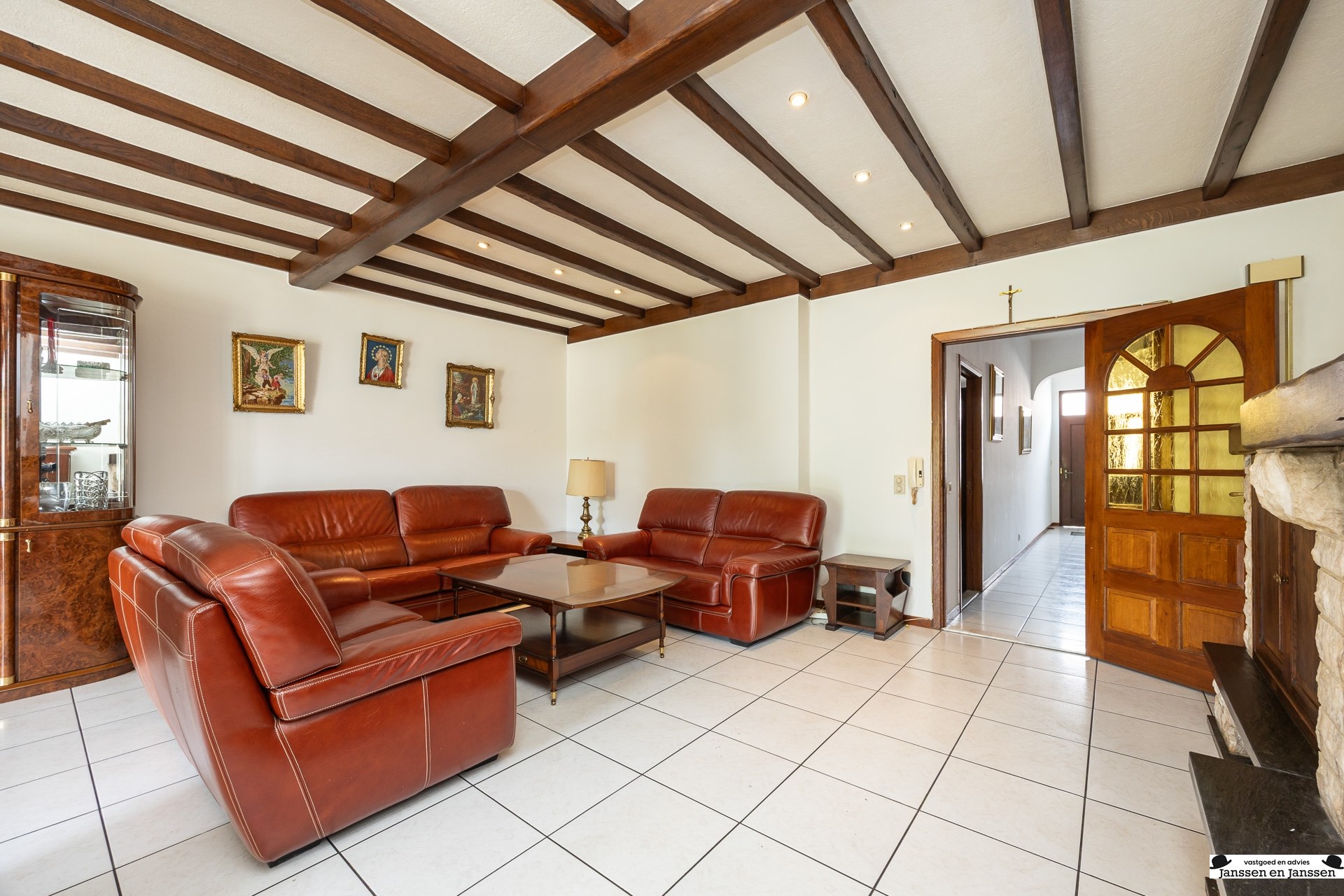Te renoveren woning met 6à8 slaapkamers, garage en tuin! - foto 4