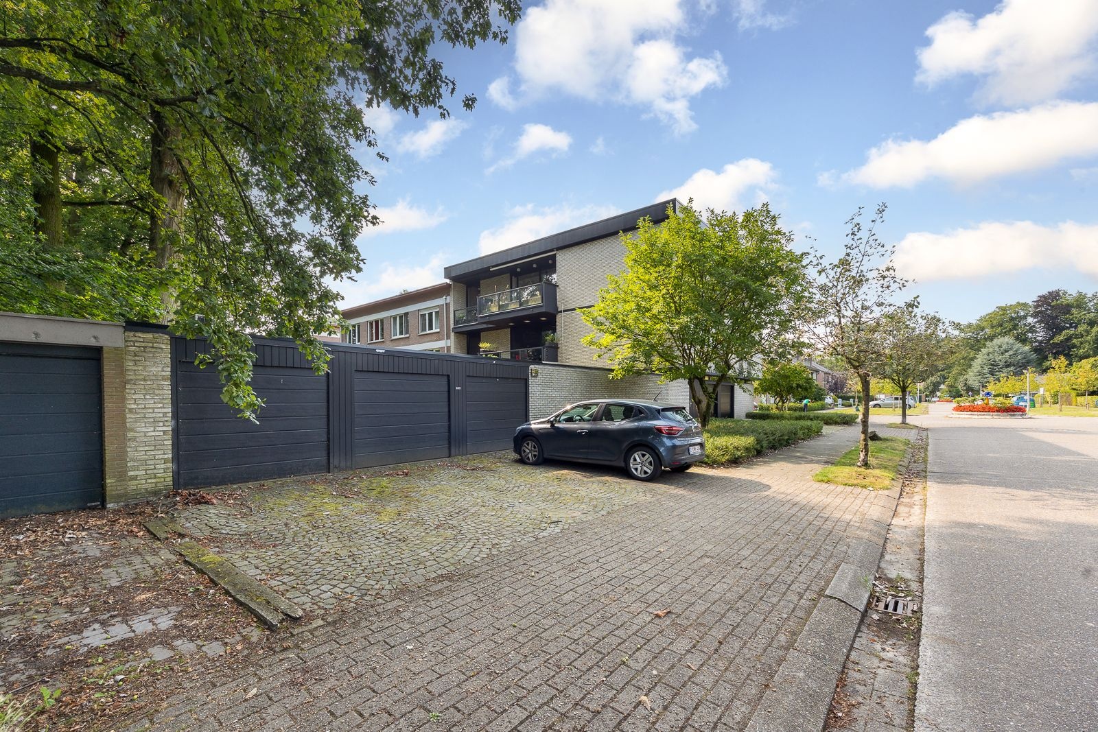 Gunstig gelegen garageboxen te koop ! - foto 1