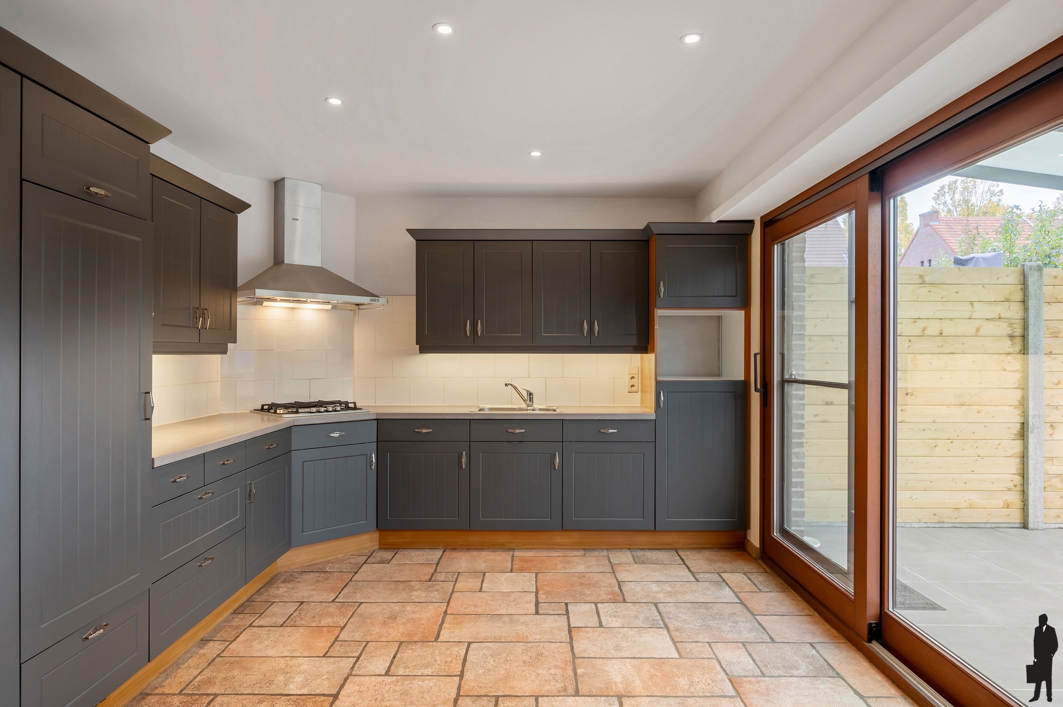 House for sale in Brasschaat with 5 bedrooms - photo 4