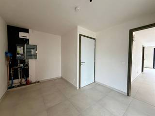 Stijlvolle halfopen nieuwbouwwoning in Maasmechelen quasi instapklaarIn een rustige en aangename woonwijk, op korte afstand van het centrum van...