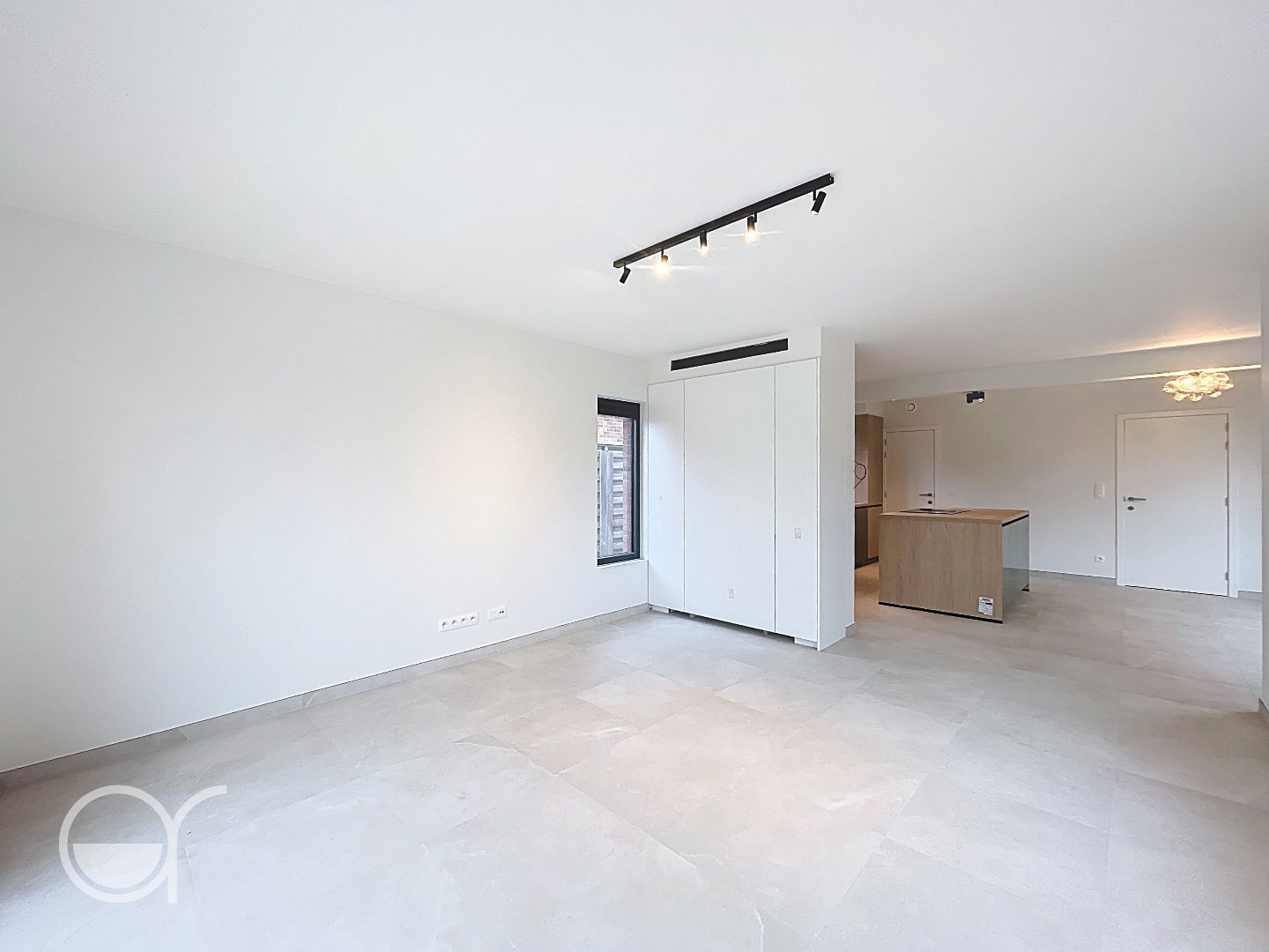 Zeer mooi gerenoveerde open bebouwing met tuin én garage - foto 4