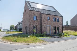 Moderne pastorijwoning van 182m2 met 3 slaapkamers en een mooie praktijkruimte in het groene en rustige Spouwen. Deze nieuwe, stijlvolle woning...