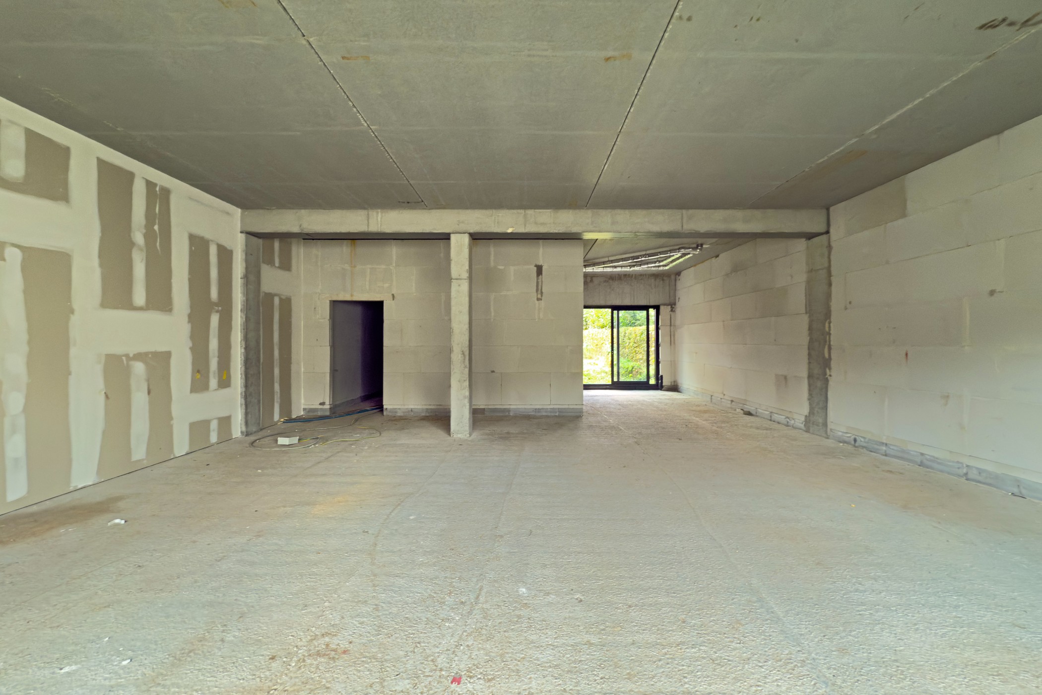 Nieuwbouw handels- of kantoorruimte van 297 m² te Drongen - foto 4