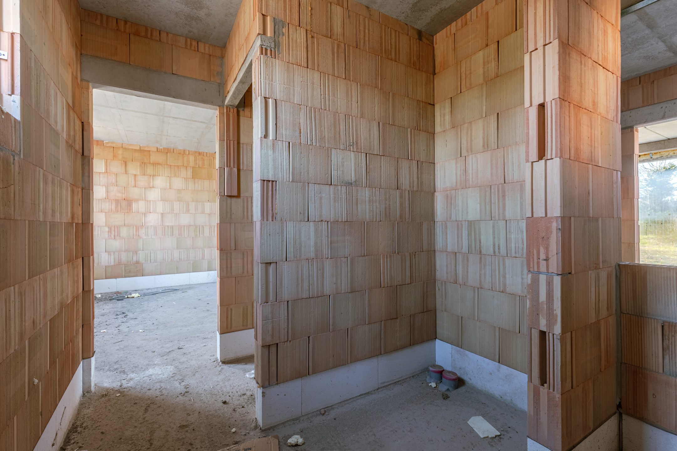 Nieuwbouwwoning met drie slpk en ruime tuin! - foto 5