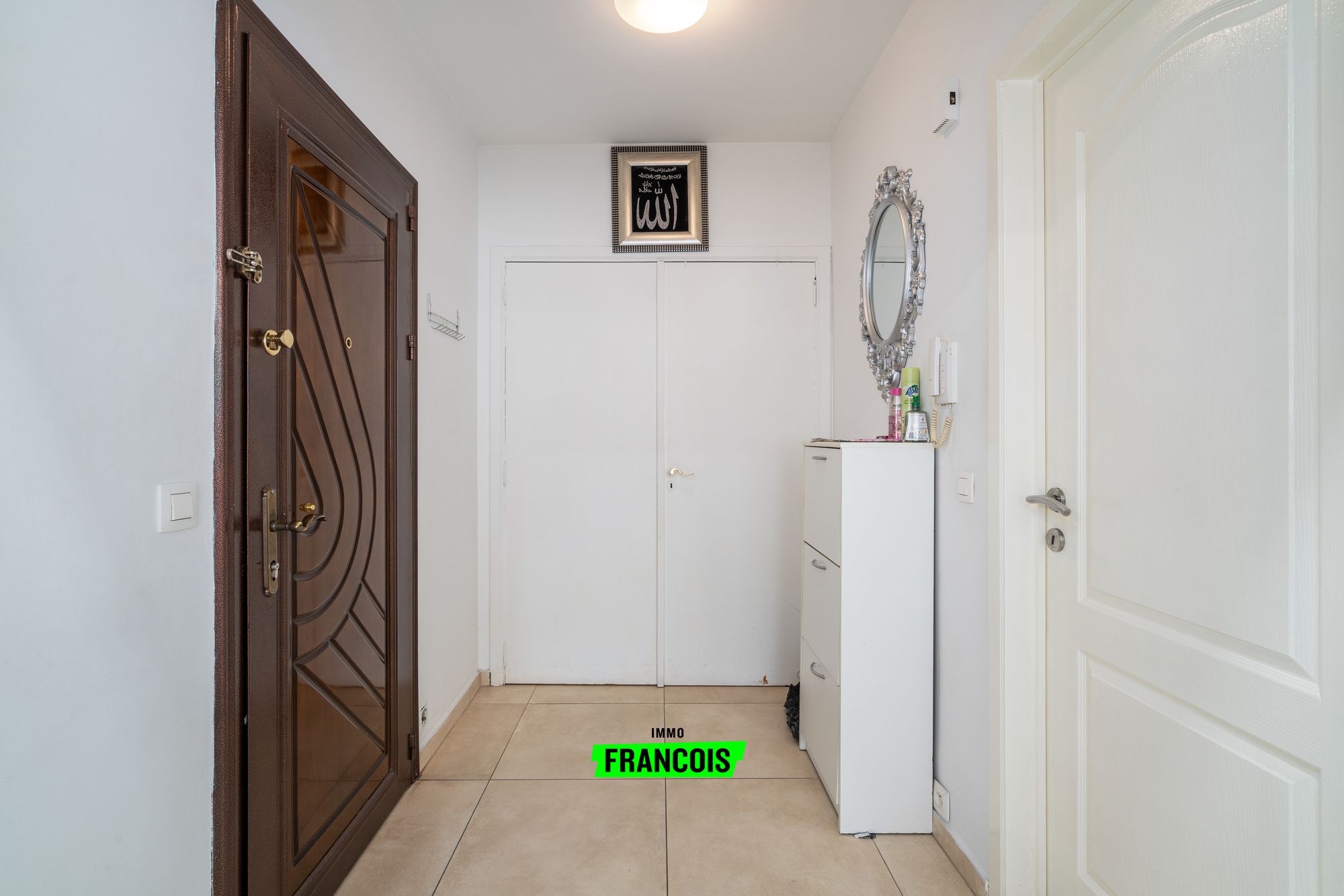 Instapklaar 2 slaapkamer appartement te Schaarbeek - foto 5