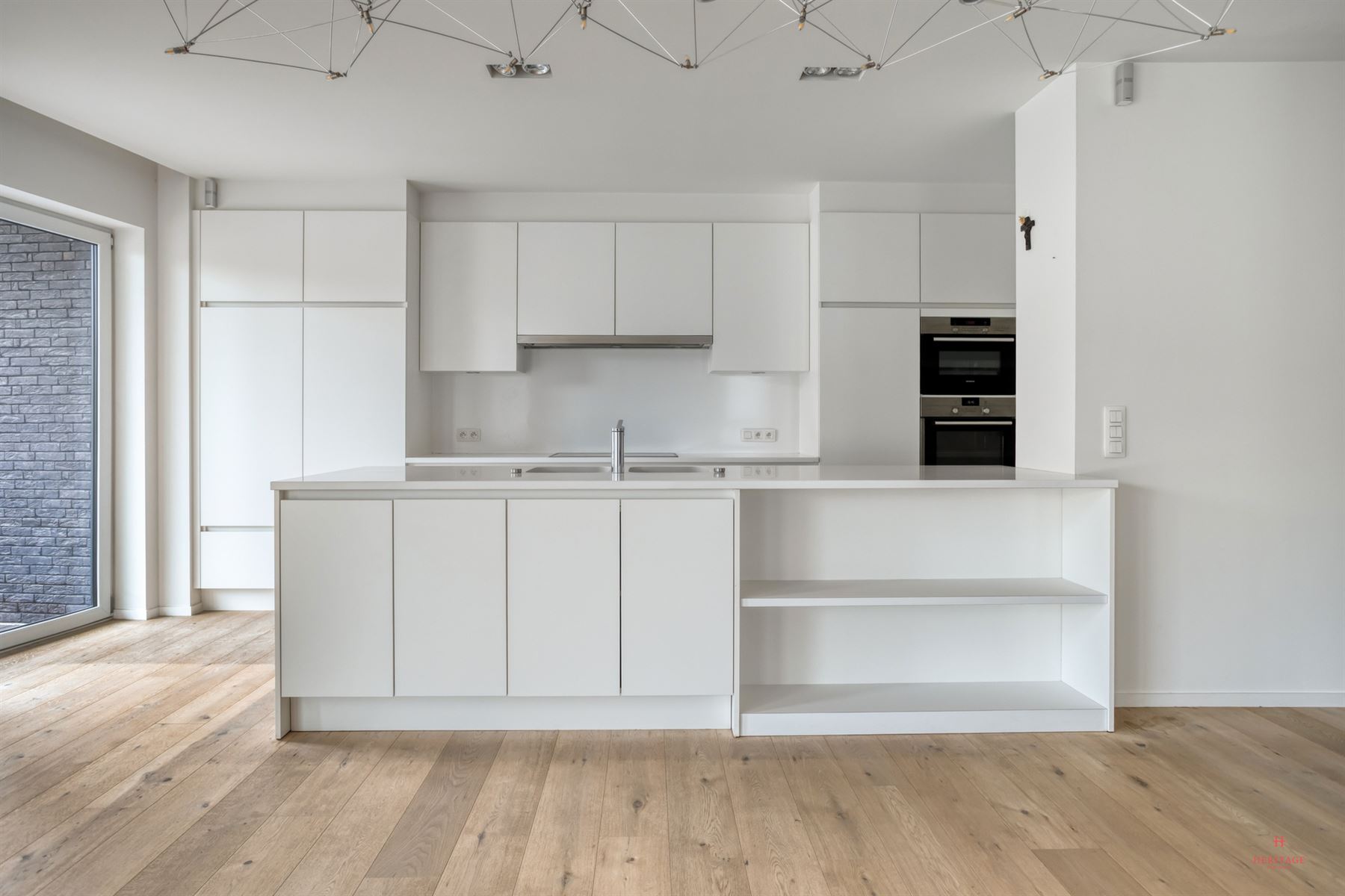 Ruim appartement in het centrum van Roeselare - foto 3