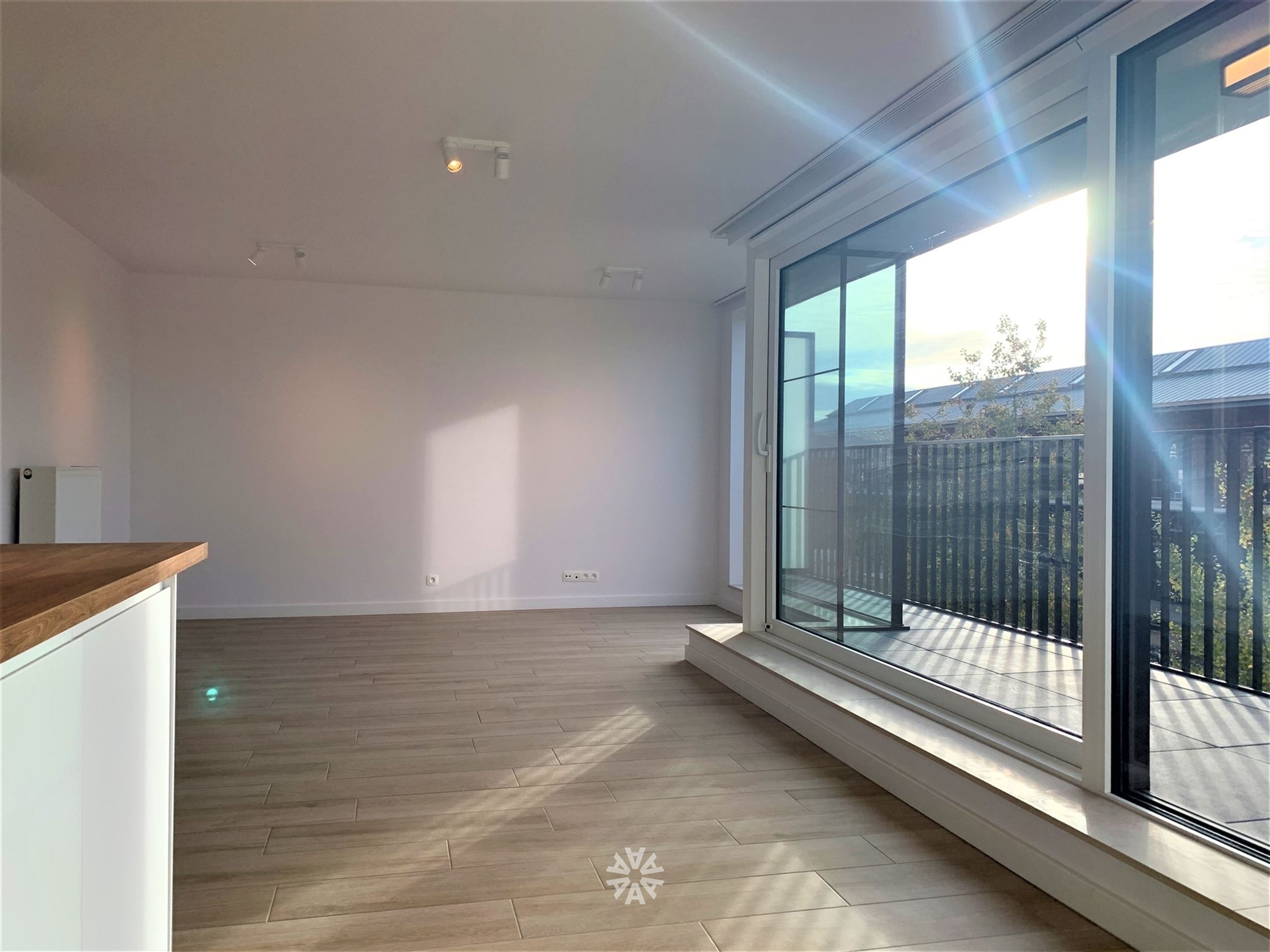 Nieuwbouw appartement met terras en autostaanplaats te huur aan Gent Muide - foto 4
