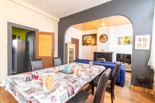 Centraal gelegen investering met meerdere functies in Merksem. Deze eigendom verenigt een grote magazijnruimte, bijkomende kantoorruimtes én...