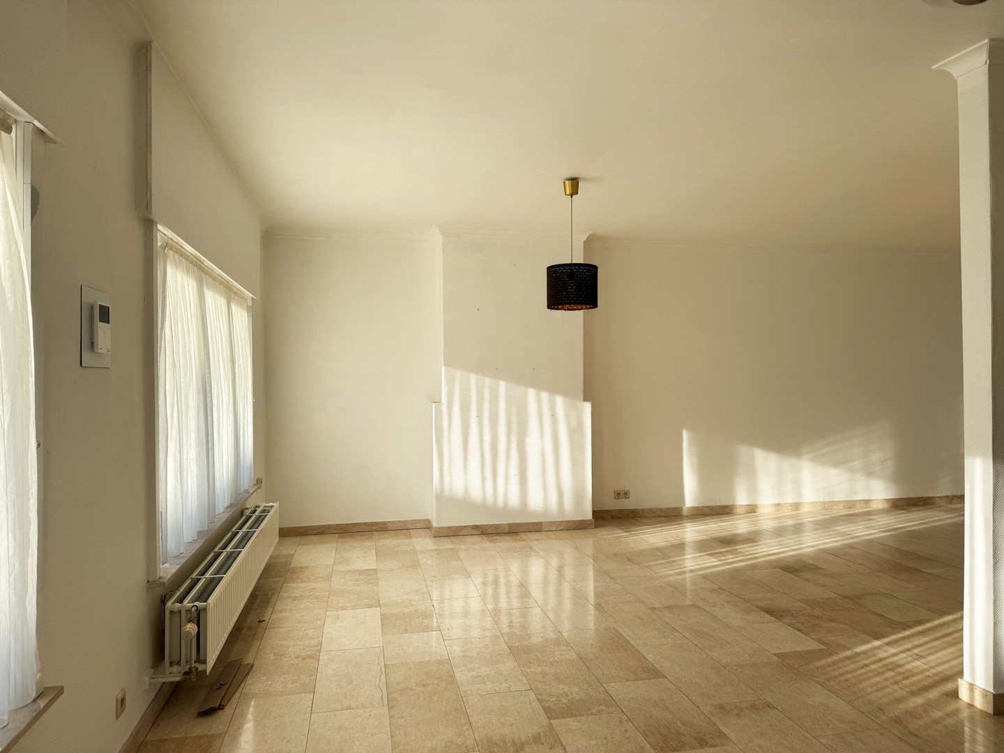 Groot appartement op de 2de verdieping met terras, geen syndicus! - foto 4