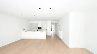 Mooi en groot appartement in een nieuwe residentie vlakbij de Delhaize en het strand van Heist-aan-Zee. Gebouwd in 2024 en conform met...