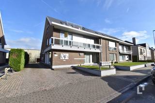 Instapklaar, energiezuinig appartement nabij centrum Deinze Deinze is de toegangspoort tot de Oost-Vlaamse Leiestreek en is qua oppervlakte de tweede...