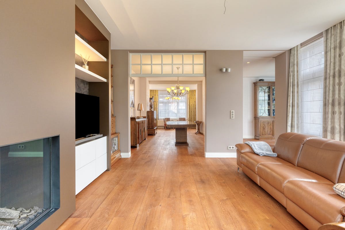 Klassevol huis met 5 slaapkamers, 3 badkamers, garage en ruime tuin te Sint-Kruis (Brugge) - foto 5