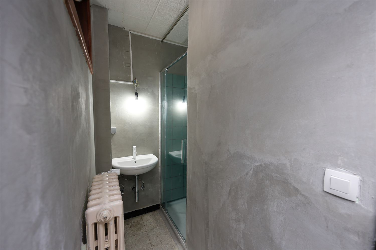 Spacious duplex apartment with 3 bedrooms in a quiet location in Ostend! - photo 4