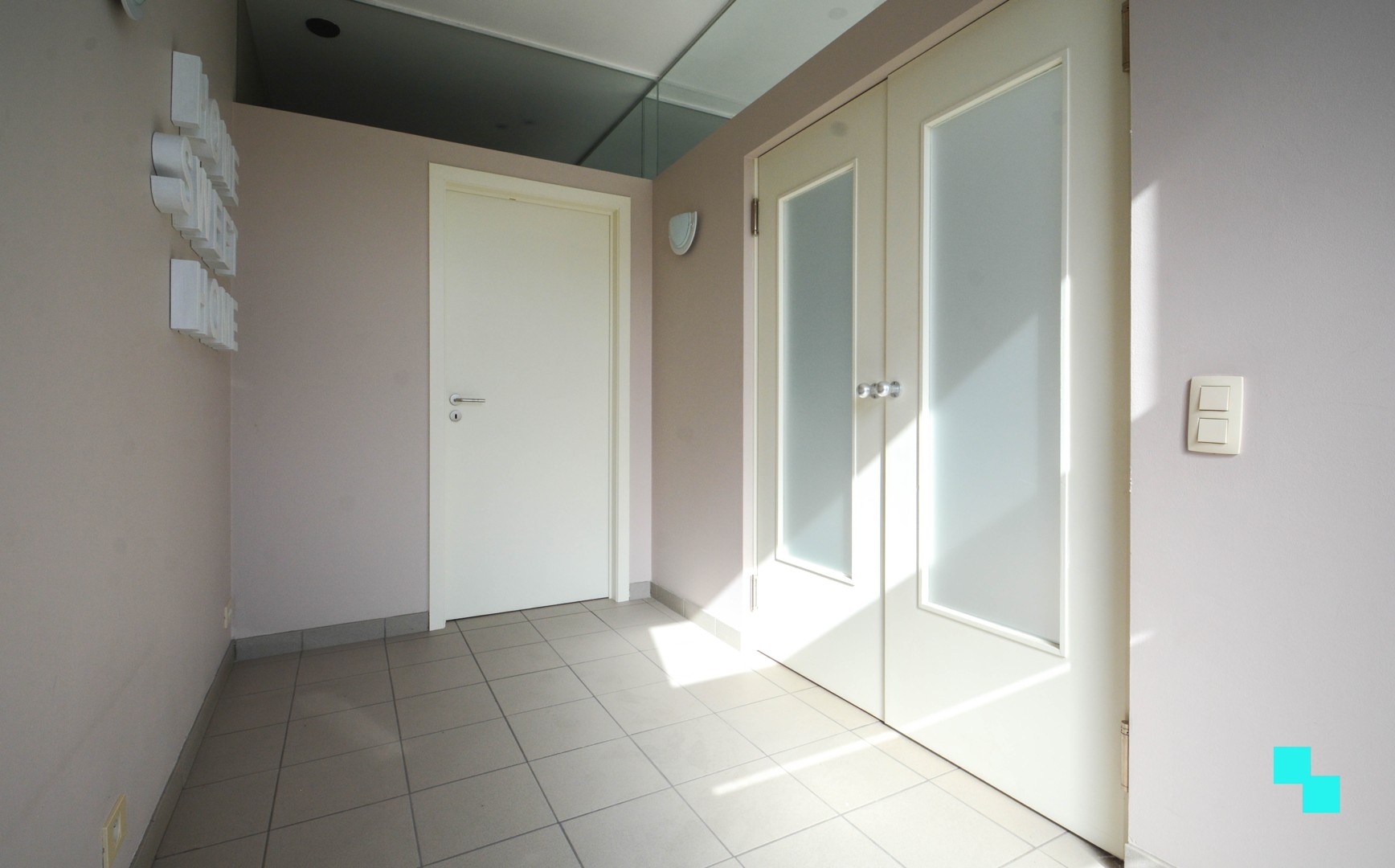 Commerciële ruimte op perfecte locatie - foto 3