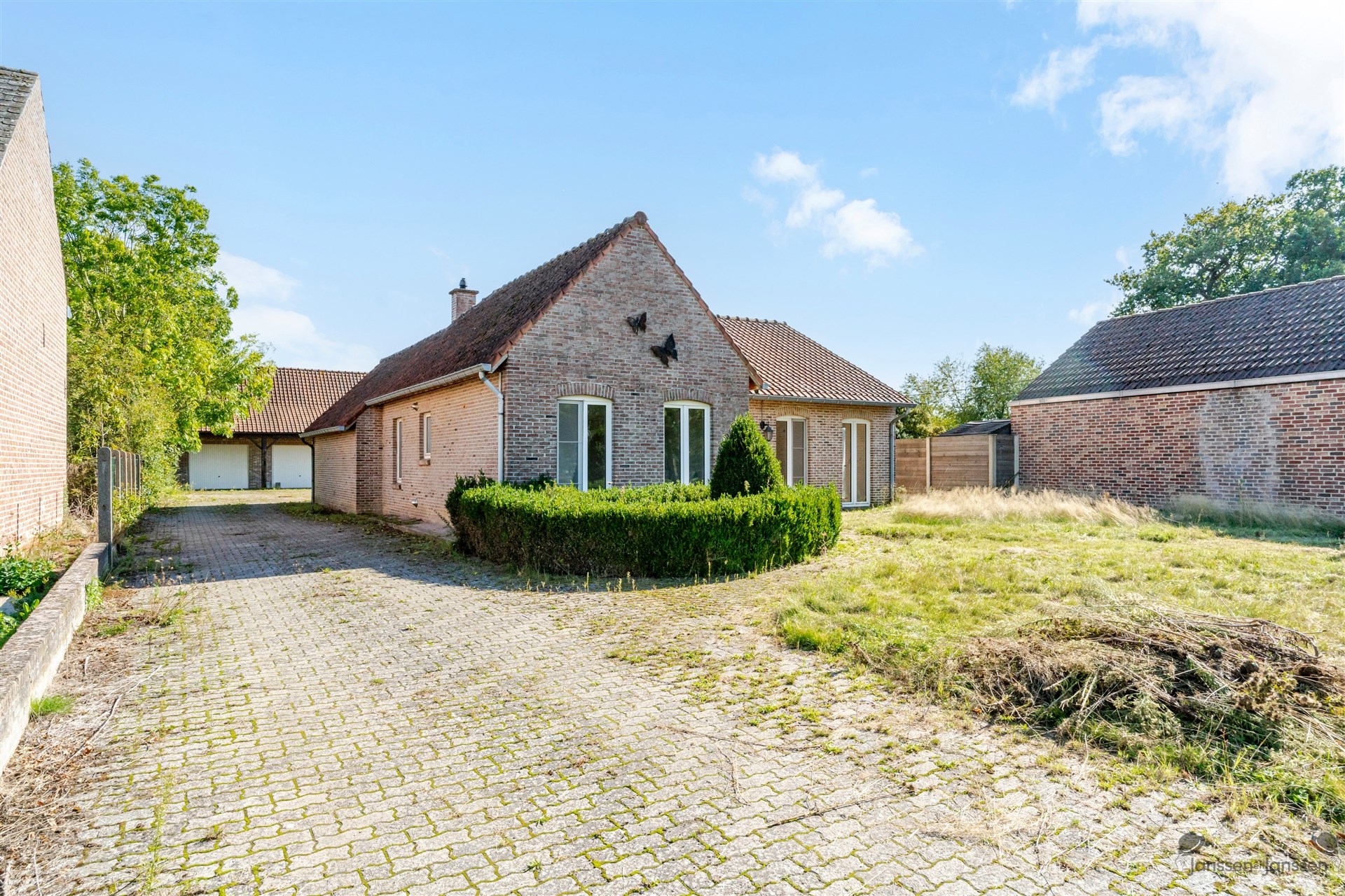 Karaktervolle woning met dubbele garage - foto 2