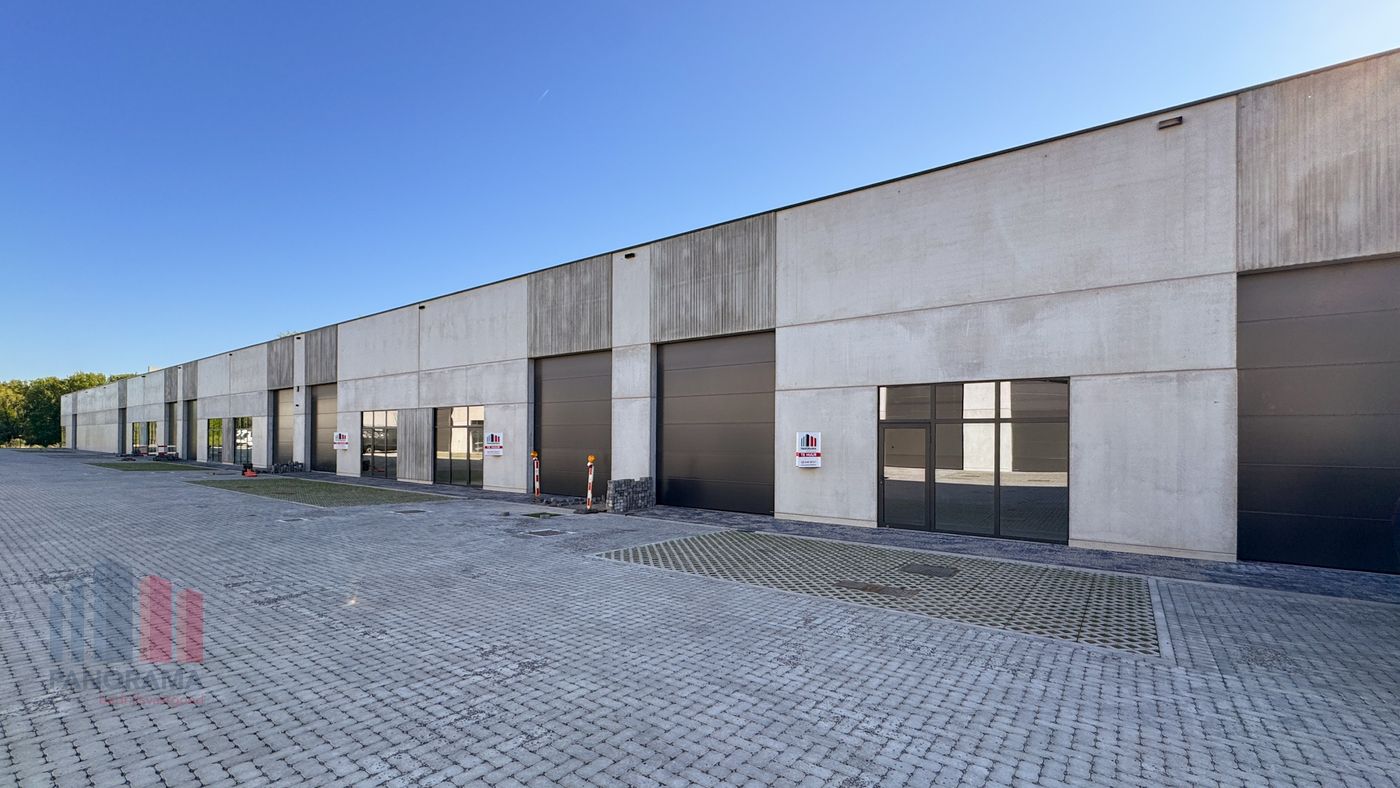 726 m² nieuwbouw KMO-unit langs Brusselbaan te huur - foto 1
