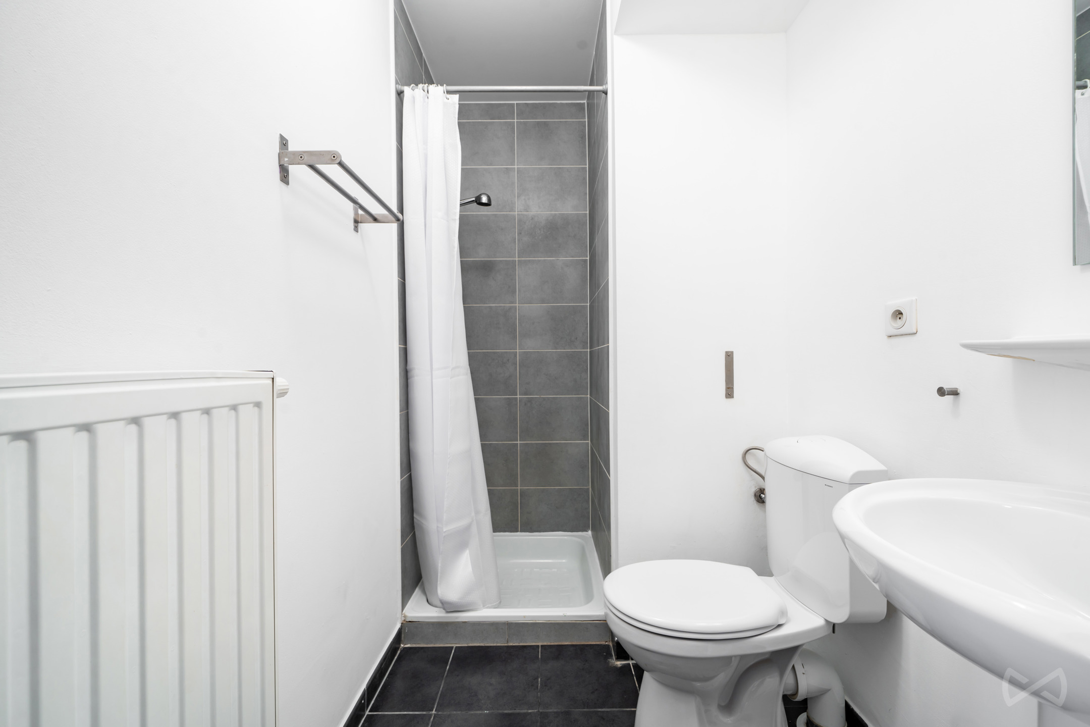 Appartement te huur in Mons met 1 slaapkamer - foto 5