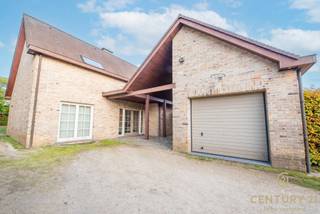 ***ZATERDAG 15/11 OPEN HUIS ENKEL OP AFSPRAAK***Rustig wonen op toplocatie met vlotte bereikbaarheidOp een strategische ligging, Aan de ring en op...