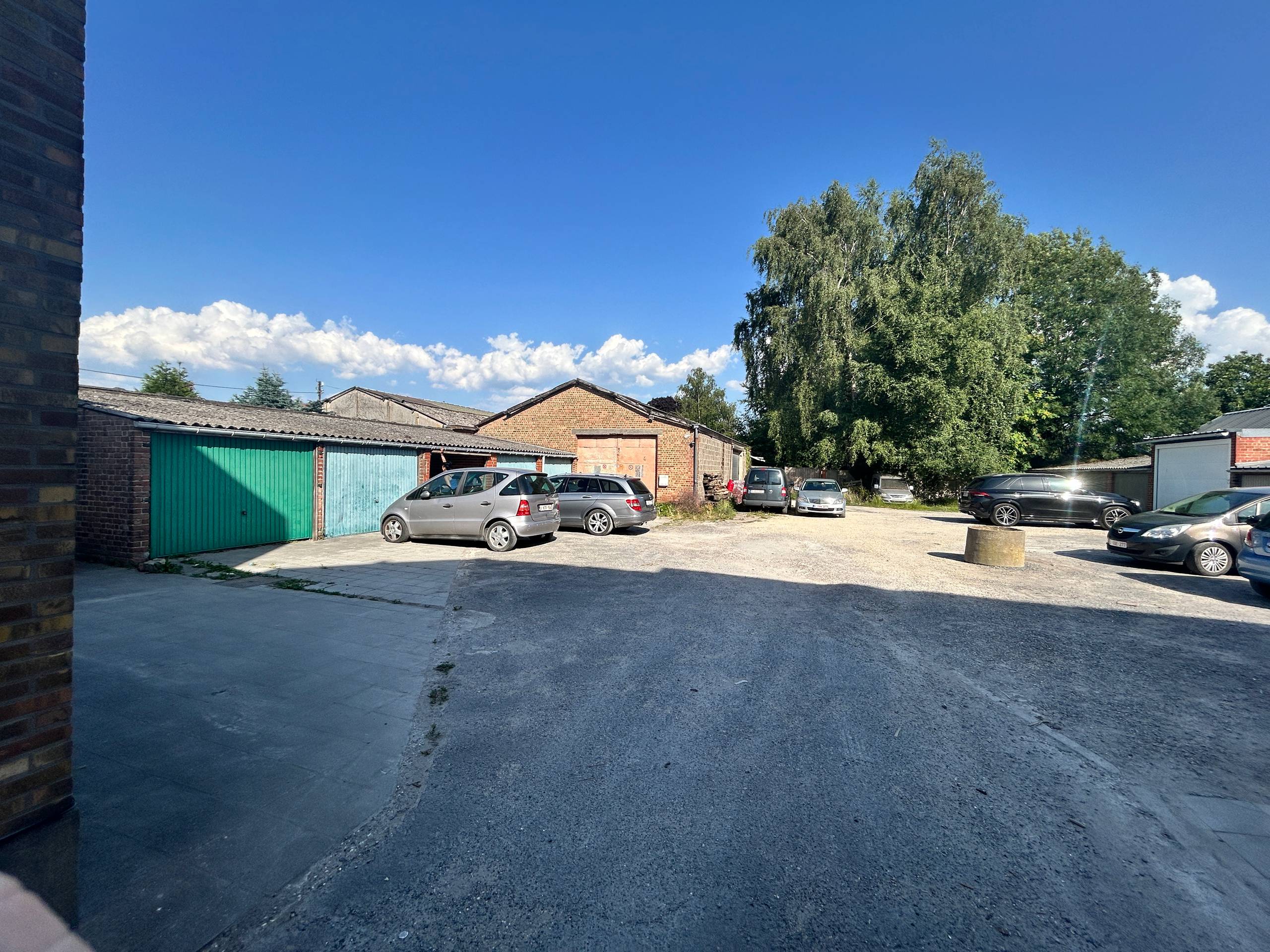 7% rendement : 7 appartementen - 5 garages - foto 4