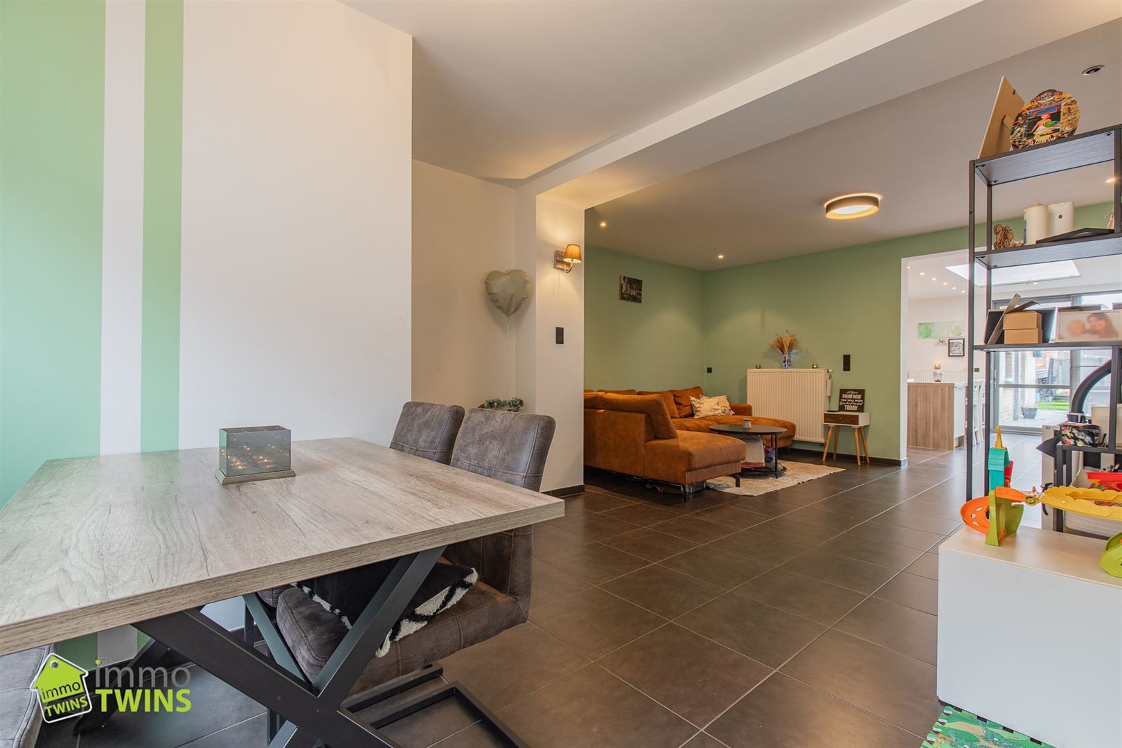 Instapklare, recent gerenoveerde woning met zonnige tuin, 3 slaapkamers en zonnepanelen - foto 4