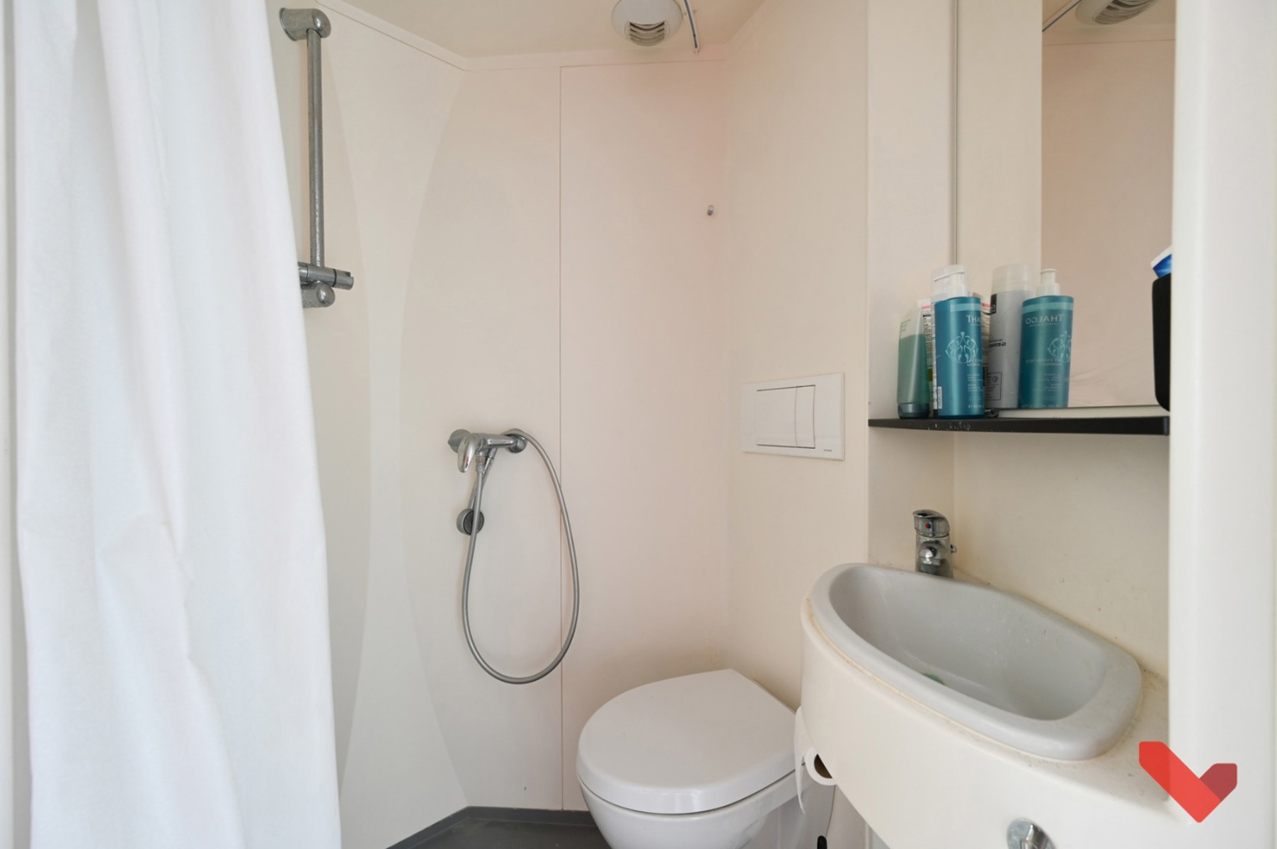 Studentenkamer met eigen sanitair op toplocatie! - foto 5