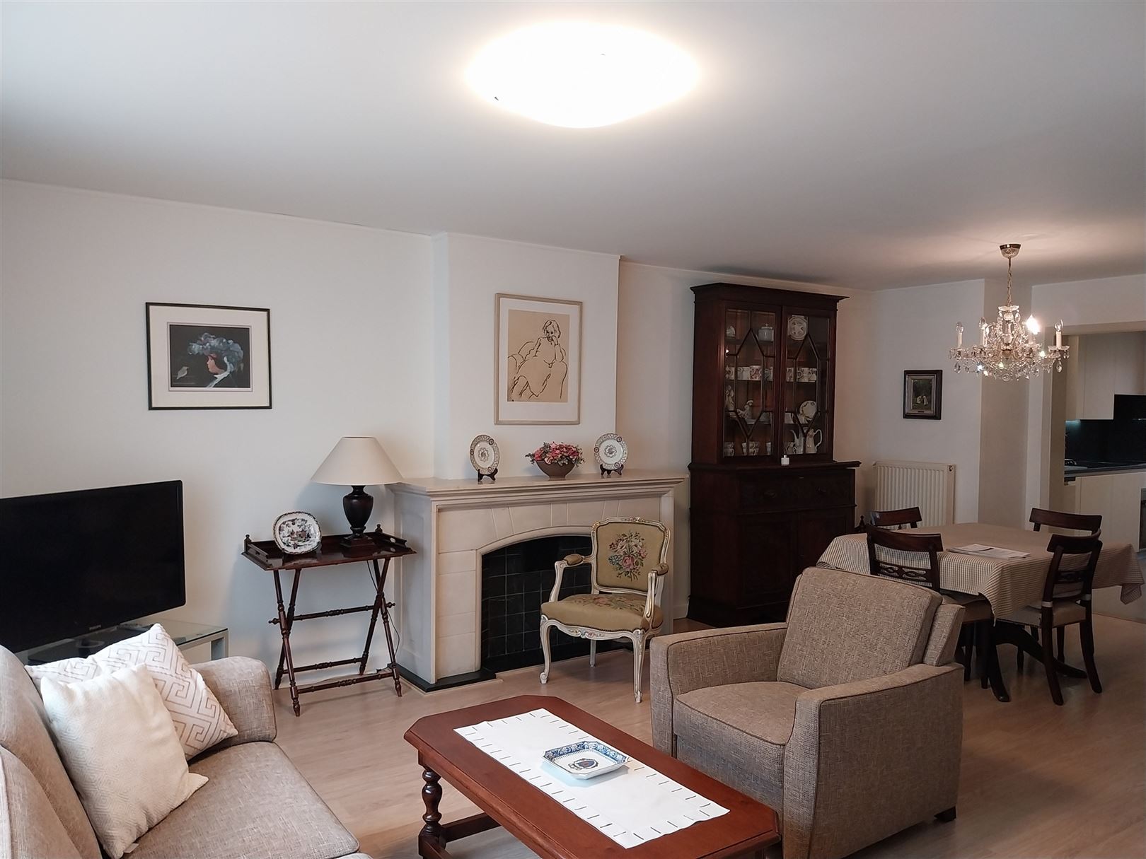 TE HUUR: Gelijkvloers appartement met 2 slaapkamers en autostaanplaats te Hasselt! - foto 5