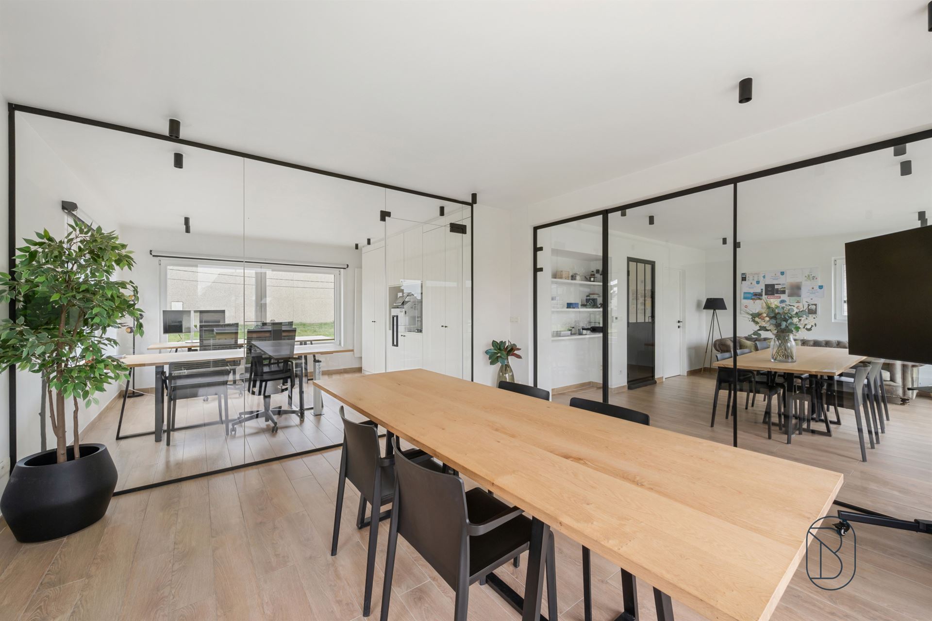Ideaal kantoorgebouw/praktijk met appartement/extra kantoor - foto 5