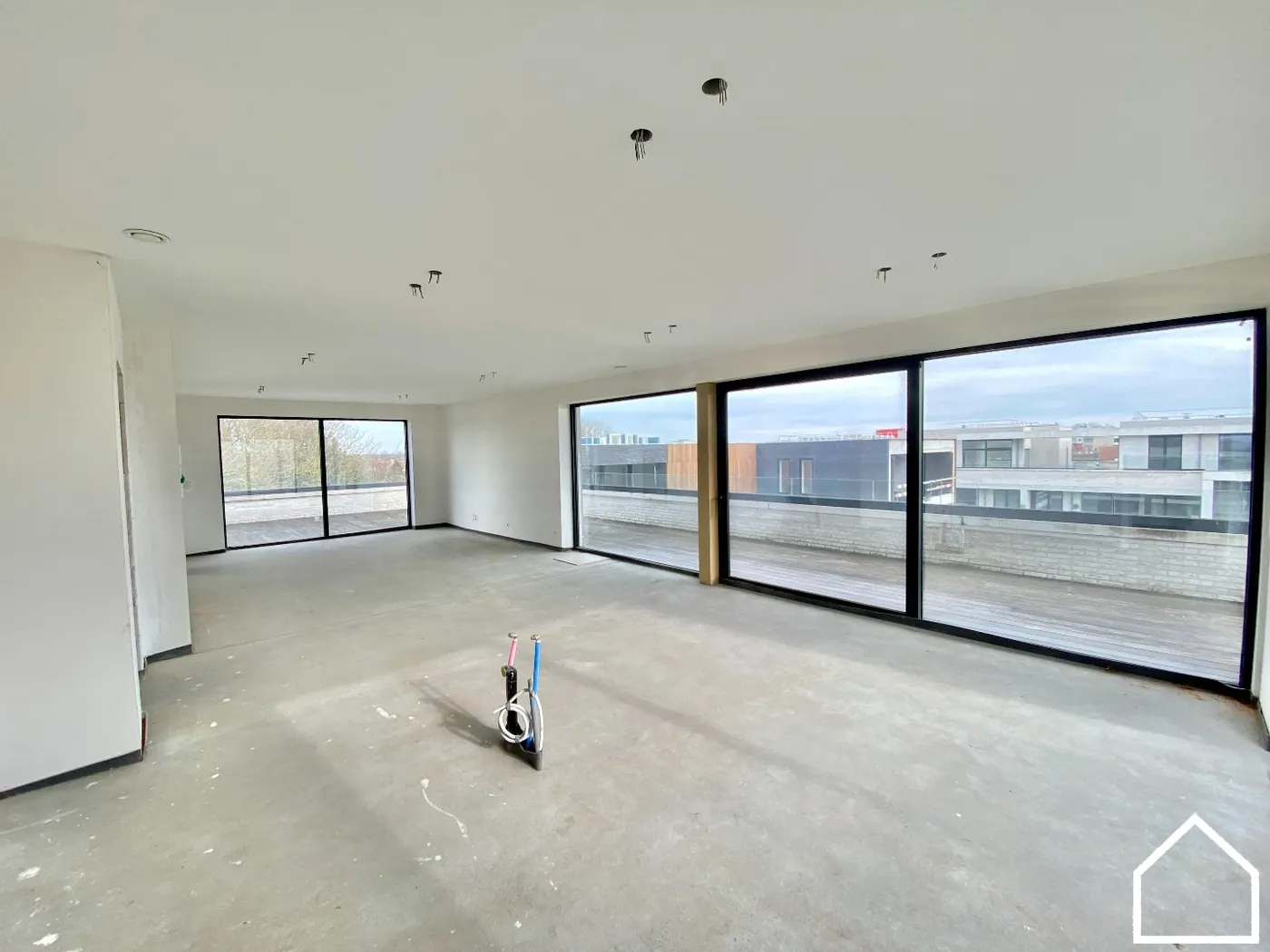Luxe penthouse (141 m²) met private lift, 2 slpks en ruim terras (95 m²) - foto 4