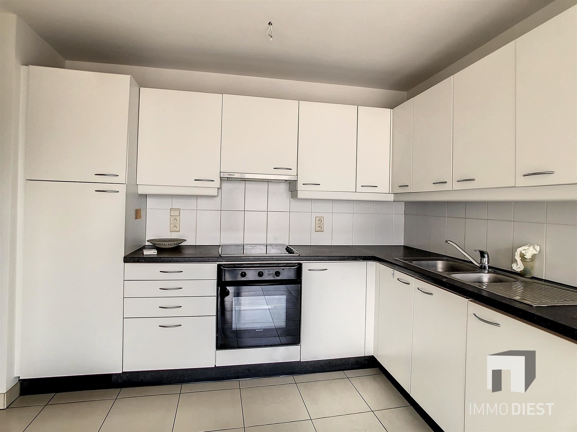 Zeer ruim appartement in het centrum van Diest - foto 5